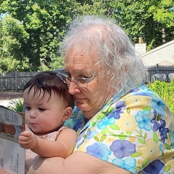 Meet your Posher, Karen - Picture 1 of 1